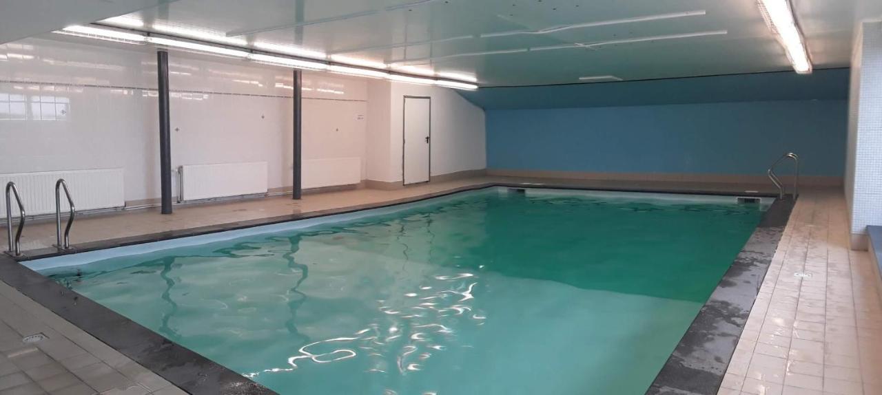 Vakantiestudio De Zeeparel De Panne met Zwembad Buitenkant foto
